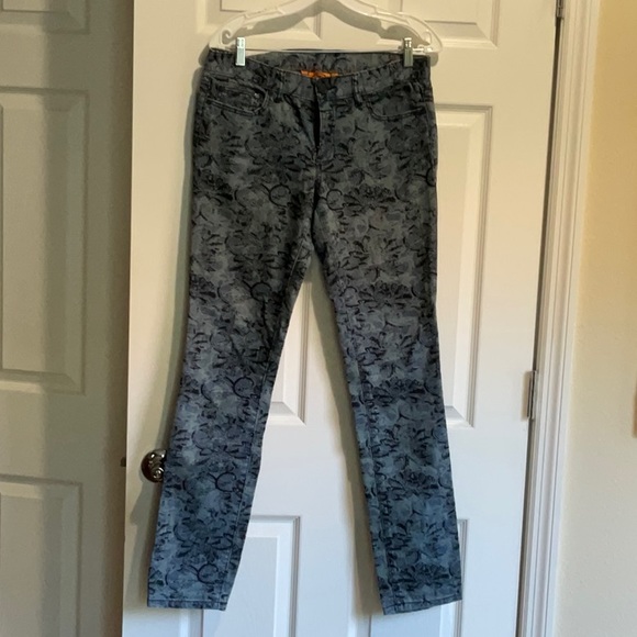 Tory Burch Ivy Super Skinny Kano Revised Blue Floral Jeans. Size 29 - Picture 6 of 6